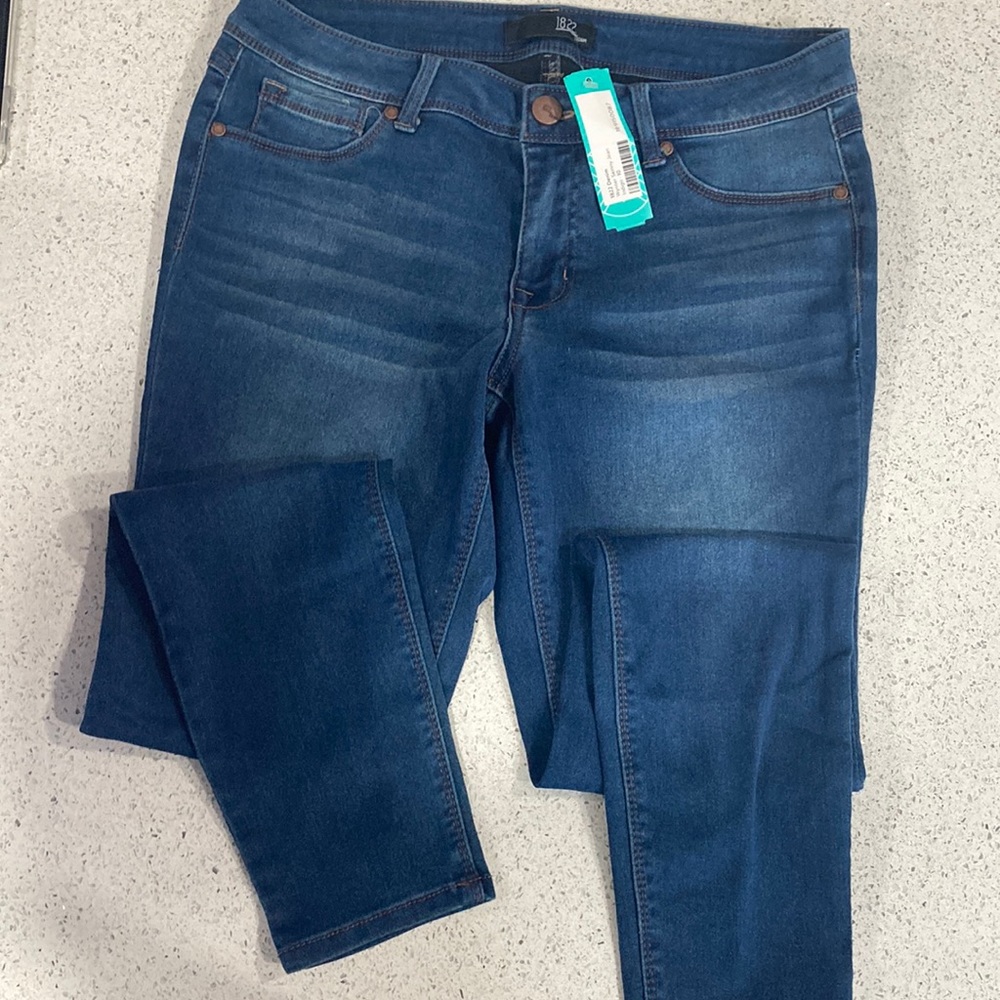 1822 Denim Butter Wynter  Skinny Jean. Brand new with tags